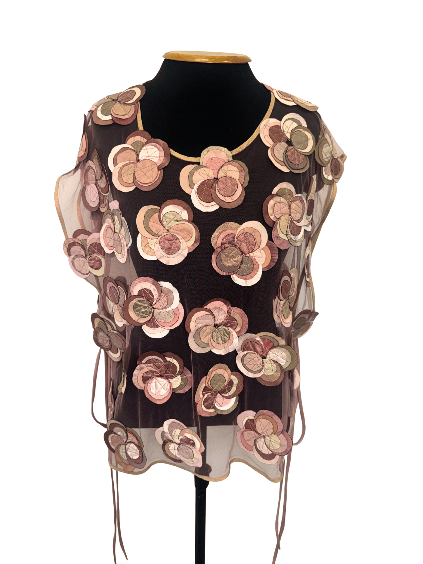 025 - Cacilda - Blusa 1 em baixa.png