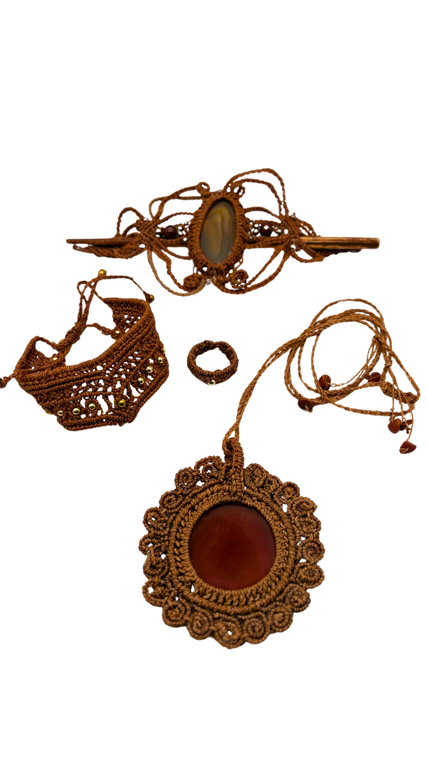 129 - Ana Beatriz de Oliveira Silva Francisco - Macramê.png